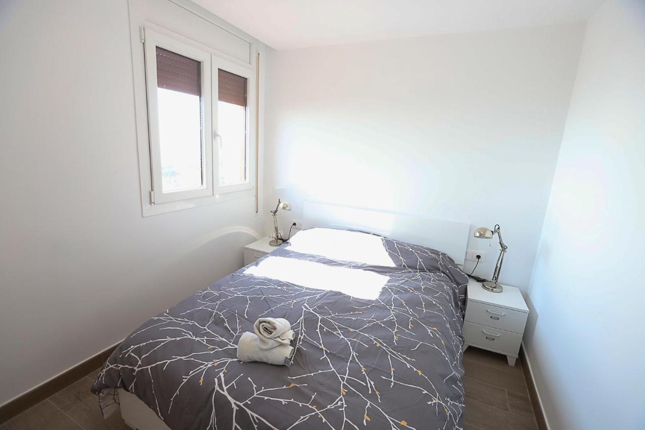 Costa Daurada Apartaments กัมบริลส์ ภายนอก รูปภาพ